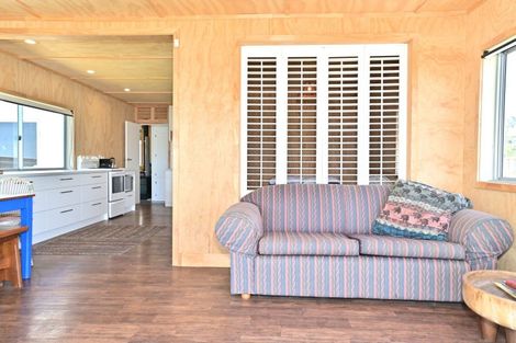Photo of property in 177 Mahia East Coast Road, Mahia, 4198
