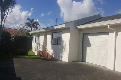Photo of property in 2/23 Septimus Place, Henderson, Auckland, 0612
