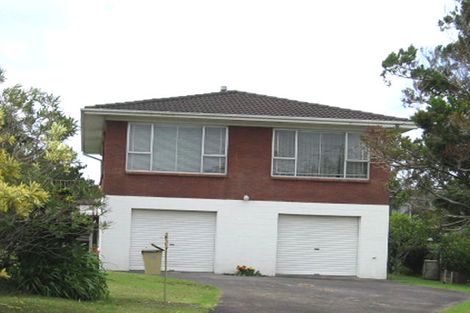 Photo of property in 16 Colwill Road, Massey, Auckland, 0614