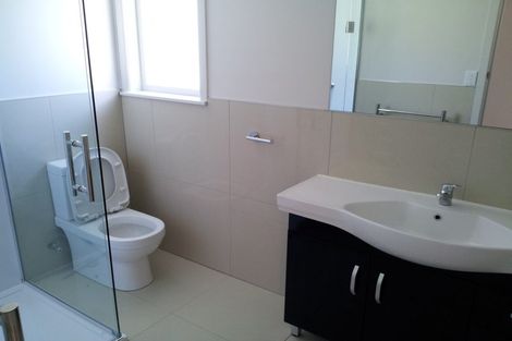 Photo of property in 67 Eskdale Road, Birkdale, Auckland, 0626