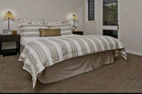 Photo of property in 1/19 Beach Road, Castor Bay, Auckland, 0620