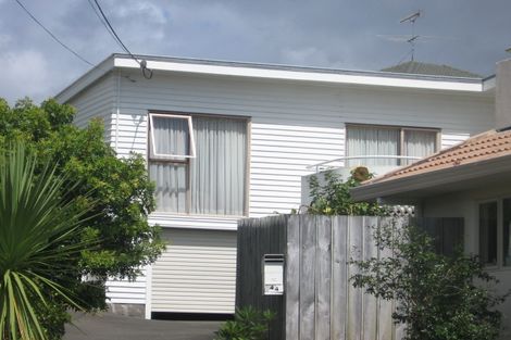 Photo of property in 2/44 Quebec Road, Milford, Auckland, 0620