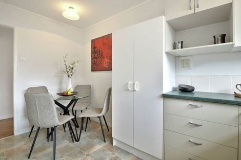 Photo of property in 33 Mccrystal Avenue, Eastern Beach, Auckland, 2012