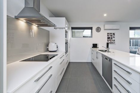 Photo of property in 4/20 Old Red Barn Road, Halswell, Christchurch, 8025