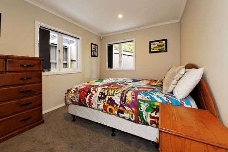 Photo of property in 19 Kohu Road, Titirangi, Auckland, 0604