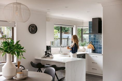 Photo of property in 22b Sunrise Avenue, Mount Maunganui, 3116