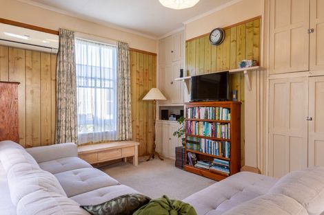 Photo of property in 19 Atkinson Street, Woodville, 4920