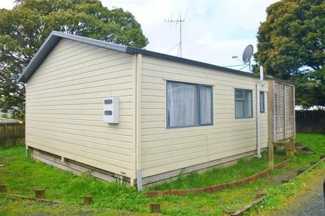 Photo of property in 344 Roscommon Road, Clendon Park, Auckland, 2103
