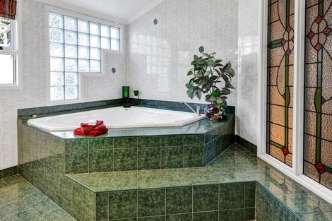 Photo of property in 74 South Road, Manaia, 4612