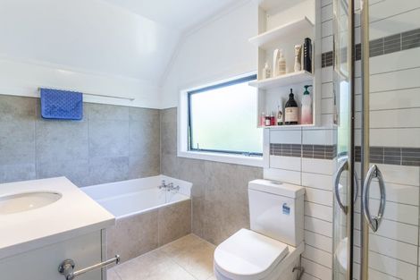 Photo of property in 3 Alister Way, Churton Park, Wellington, 6037