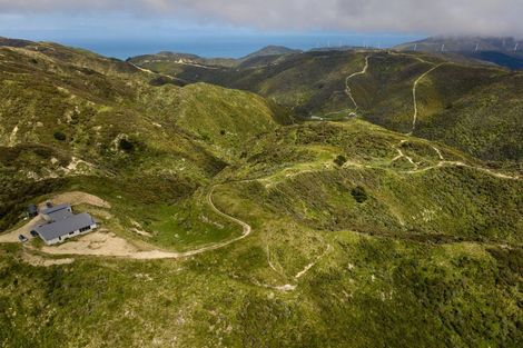 Photo of property in Long Gully, 380 Hawkins Hill Road, Brooklyn, Wellington, 6021