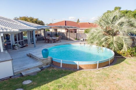 Photo of property in 10 Harris Place, Ngatea, 3503