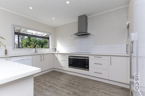 Photo of property in 2246 State Highway 16, Helensville, 0875