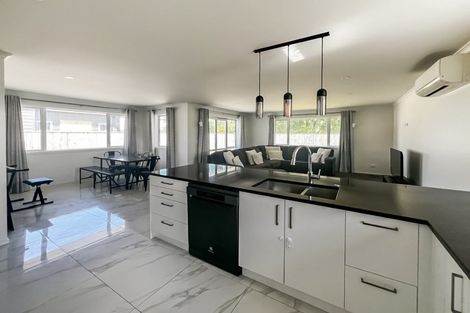 Photo of property in 4 Ivy Lane, Kelvin Grove, Palmerston North, 4414