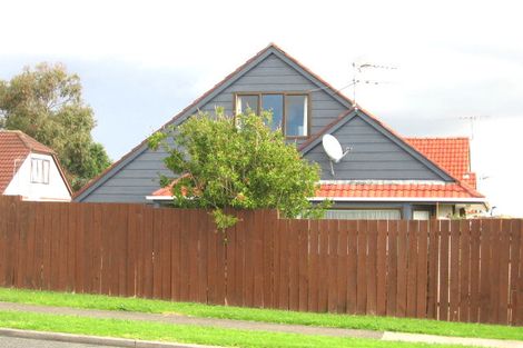 Photo of property in 2/56 Cherry Road, Bucklands Beach, Auckland, 2014