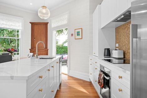 Photo of property in 33 Naylor Street, Hamilton East, Hamilton, 3216