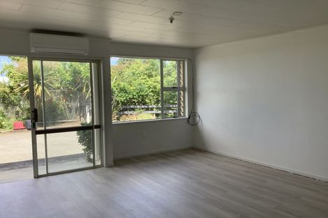 Photo of property in 2/2 Ruataniwha Street, Waipawa, 4210