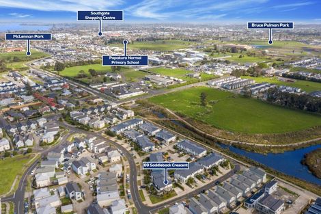 Photo of property in 69 Saddleback Crescent, Papakura, 2110