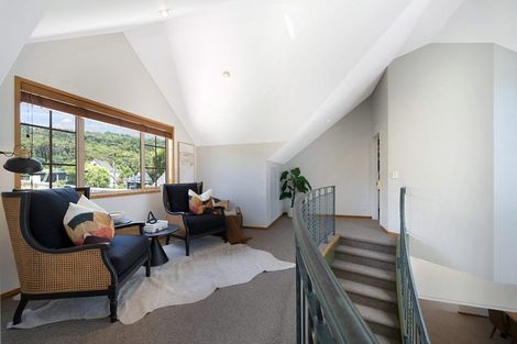 Photo of property in 3 Napuka Road, Henderson Valley, Auckland, 0612