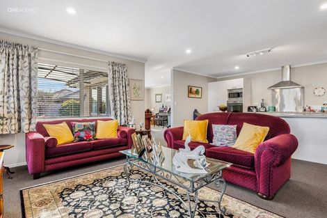 Photo of property in 18 Sincock Place, Kaiapoi, 7630