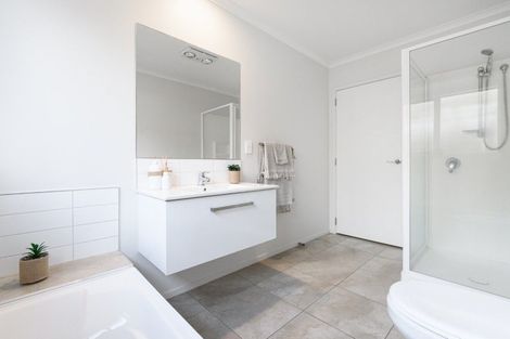 Photo of property in 50 Landing Drive, Pyes Pa, Tauranga, 3112