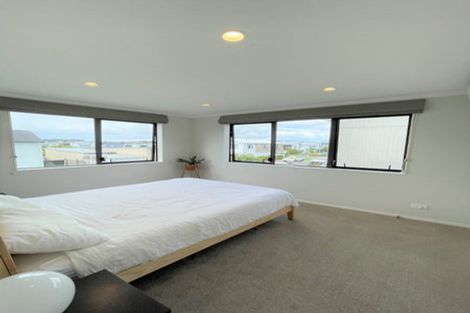 Photo of property in 19 Kanuka Road, Hobsonville, Auckland, 0616