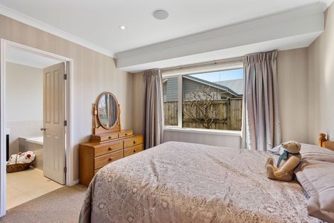 Photo of property in 9a Manukaka Heights, Hurdon, New Plymouth, 4310