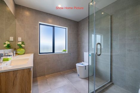 Photo of property in 2 Cutfield Lane, Kumeu, 0810