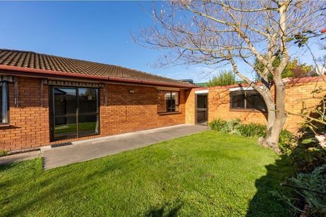 Photo of property in 24 Sawtell Place, Northcote, Christchurch, 8052