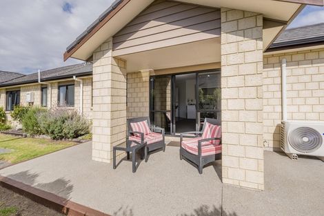 Photo of property in 65 Kotuku Drive, Paraparaumu Beach, Paraparaumu, 5032