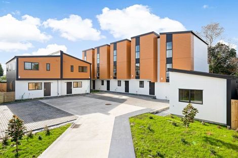 Photo of property in 7/10 Orchid Place, Te Atatu South, Auckland, 0610