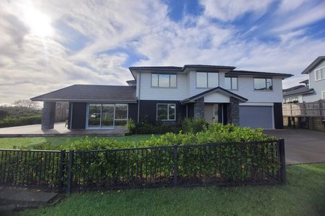 Photo of property in 32 Ara Hills Drive, Wainui, Silverdale, 0992