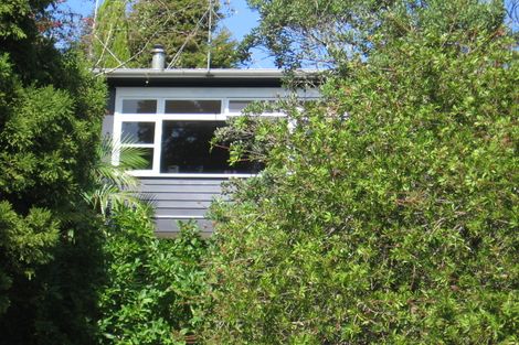 Photo of property in 9 Berne Place, Birkenhead, Auckland, 0626