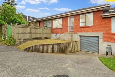 Photo of property in 2/123 Birkdale Road, Birkdale, Auckland, 0626