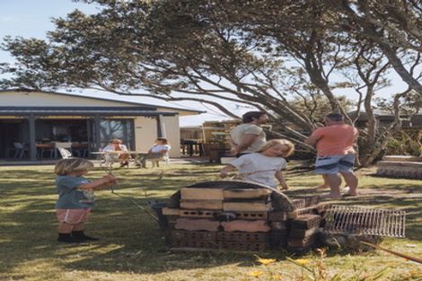Photo of property in 515 Pukehina Parade, Pukehina, Te Puke, 3189