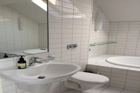Photo of property in 33e Cranmer Square, Christchurch Central, Christchurch, 8013