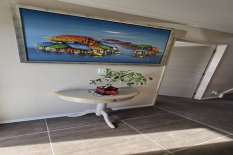 Photo of property in 22 Portmore Place, Grenada Village, Wellington, 6037