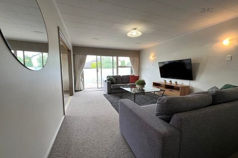 Photo of property in 148 Straven Road, Fendalton, Christchurch, 8014