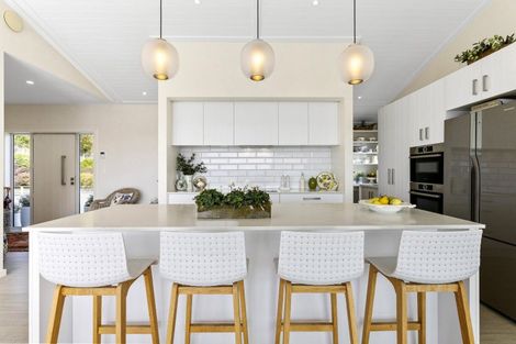 Photo of property in 97 Highland Drive, Acacia Bay, Taupo, 3385