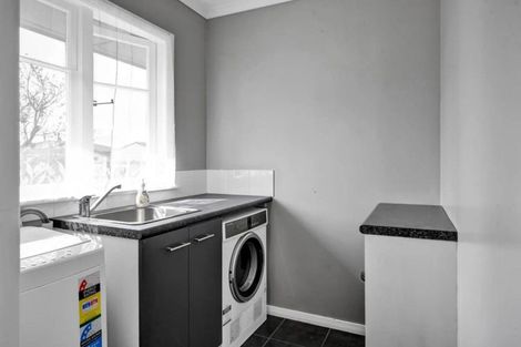 Photo of property in 124 Waihi Road, Hawera, 4610