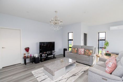 Photo of property in 22 Mcwatters Drive, Ngatea, 3503