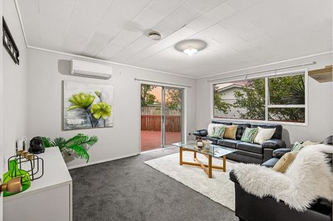 Photo of property in 18 Solar Road, Glen Eden, Auckland, 0602