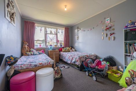 Photo of property in 35 Mararoa Drive, Manapouri, 9679