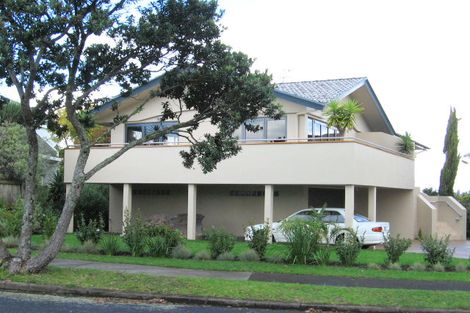 Photo of property in 8 Gulf Crest, Bucklands Beach, Auckland, 2012