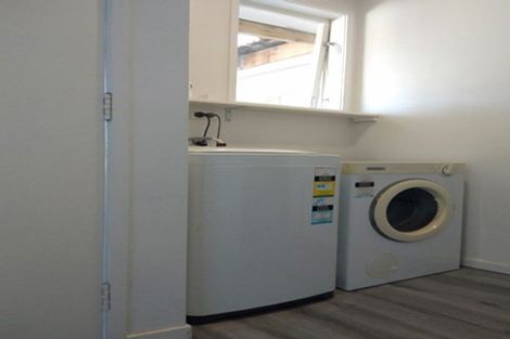 Photo of property in 13 Castleton Street, Birkdale, Auckland, 0626