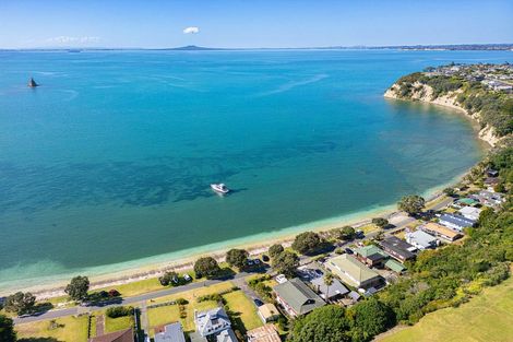 Photo of property in 20 Matakatia Parade, Matakatia, Whangaparaoa, 0930