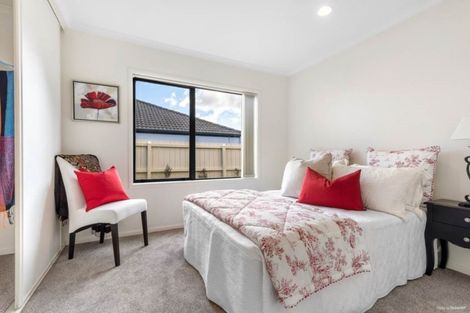 Photo of property in 237 Kilkenny Drive, East Tamaki Heights, Auckland, 2016