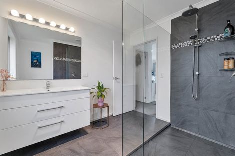 Photo of property in 169 Upper Pitone Road, Pitone, New Plymouth, 4374