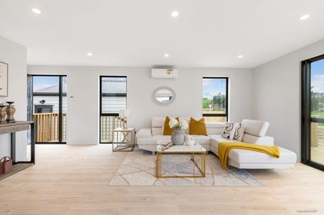 Photo of property in 81 Hamilton Drive, Waiuku, 2123