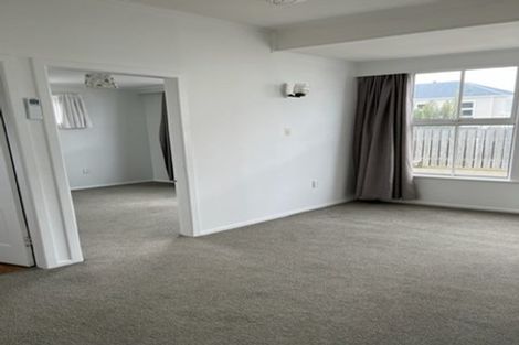 Photo of property in 118 Lyall Parade, Lyall Bay, Wellington, 6022